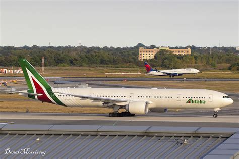 alitalia 777 300.